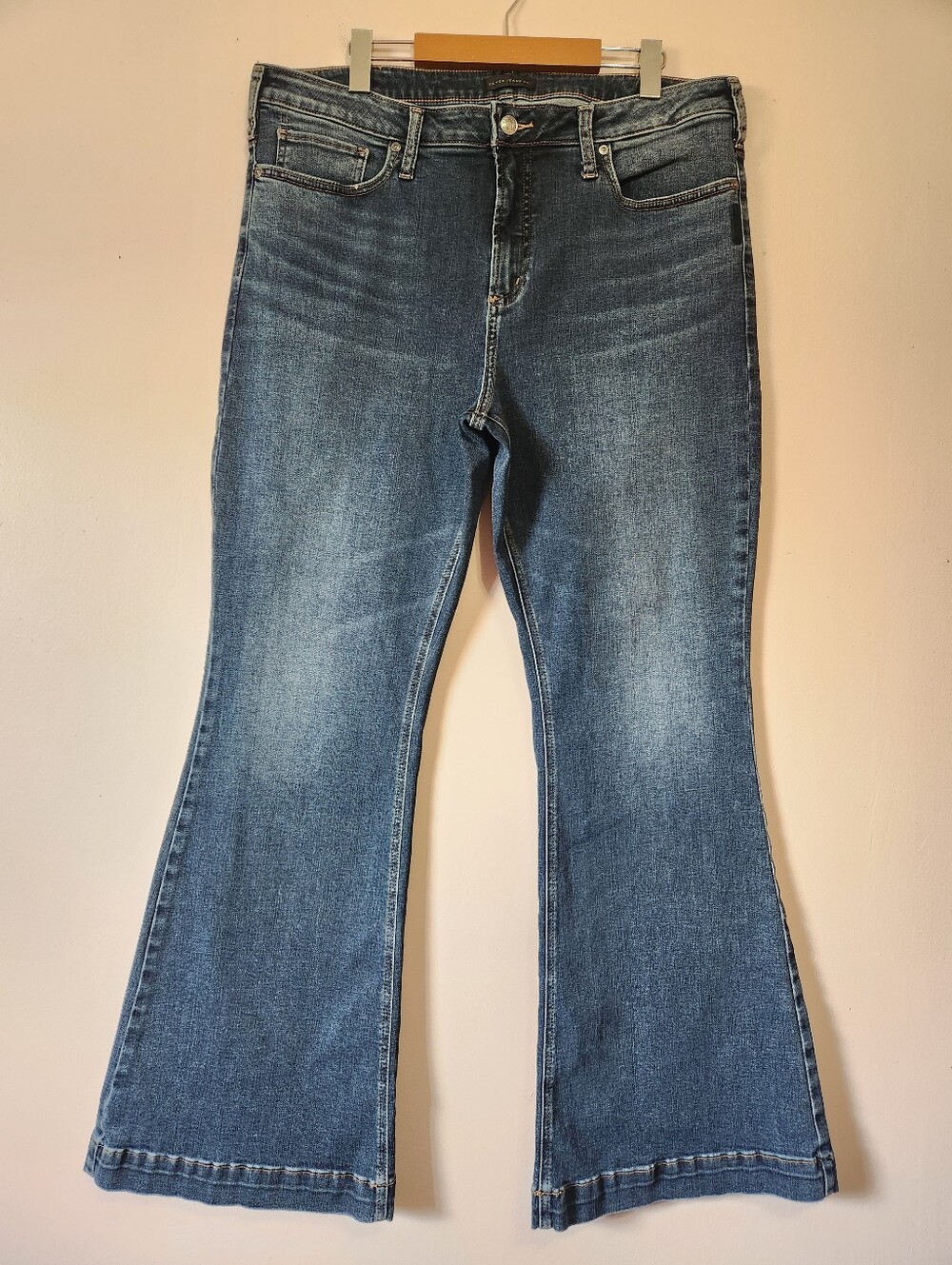 Silver Jeans Co. High Note Flare High Rise Western Denim Size 16 EUC Rodeo